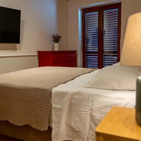 Superb Vesna Apartamento