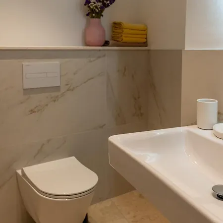Superb Vesna Apartamento