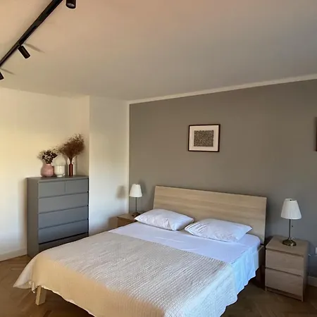 Superb Vesna Apartamento