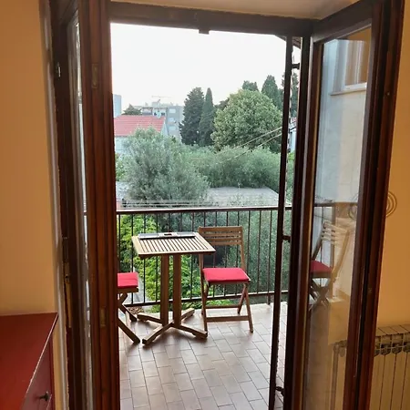 Superb Vesna Apartamento