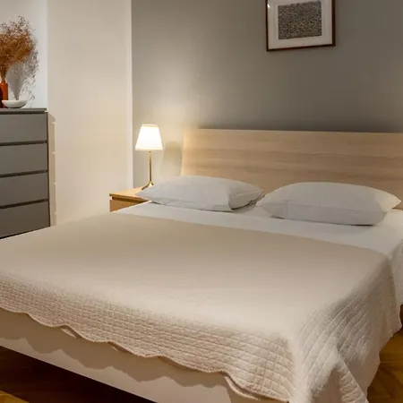 Superb Vesna Apartamento